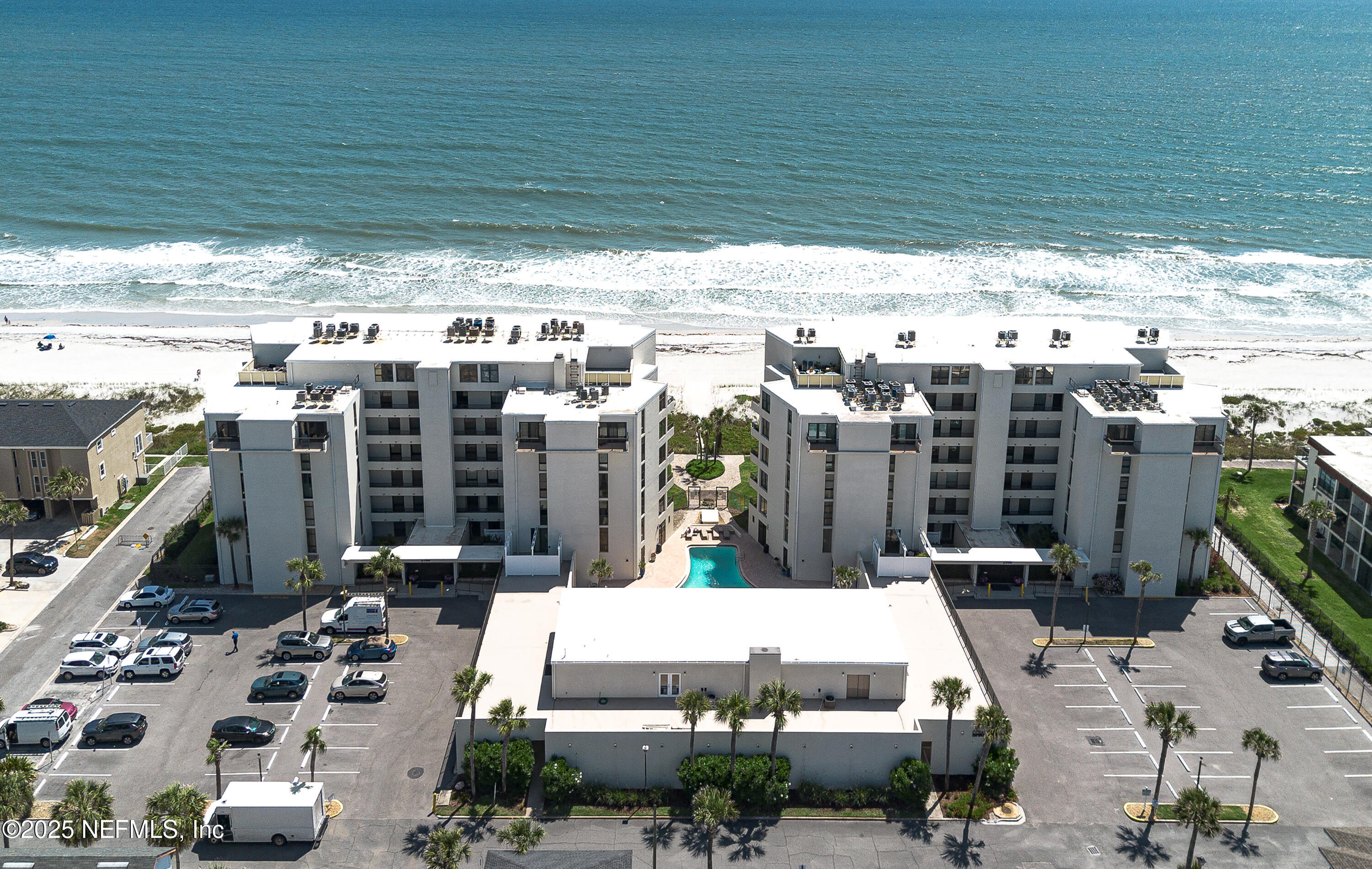 2100 OCEAN Drive PH-2