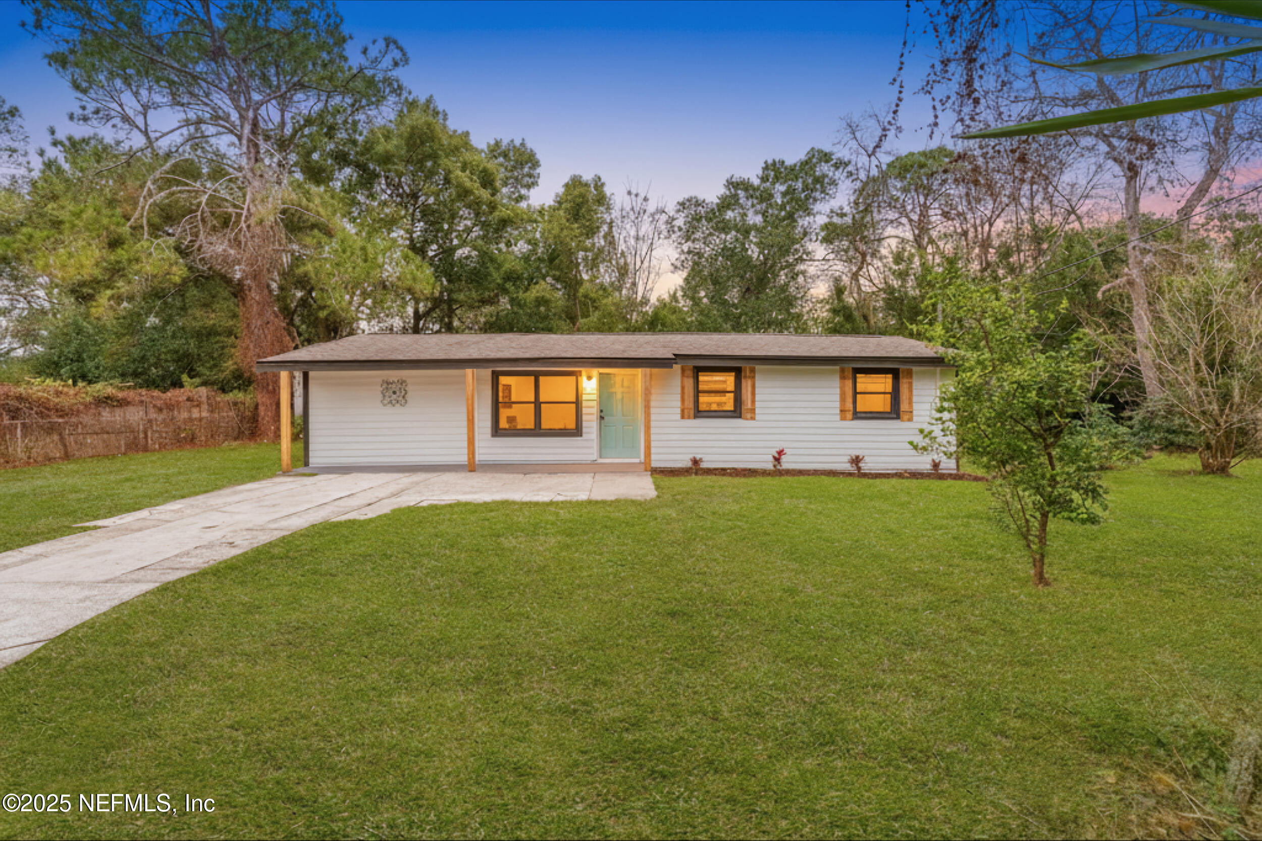 12033 GENTIAN Court