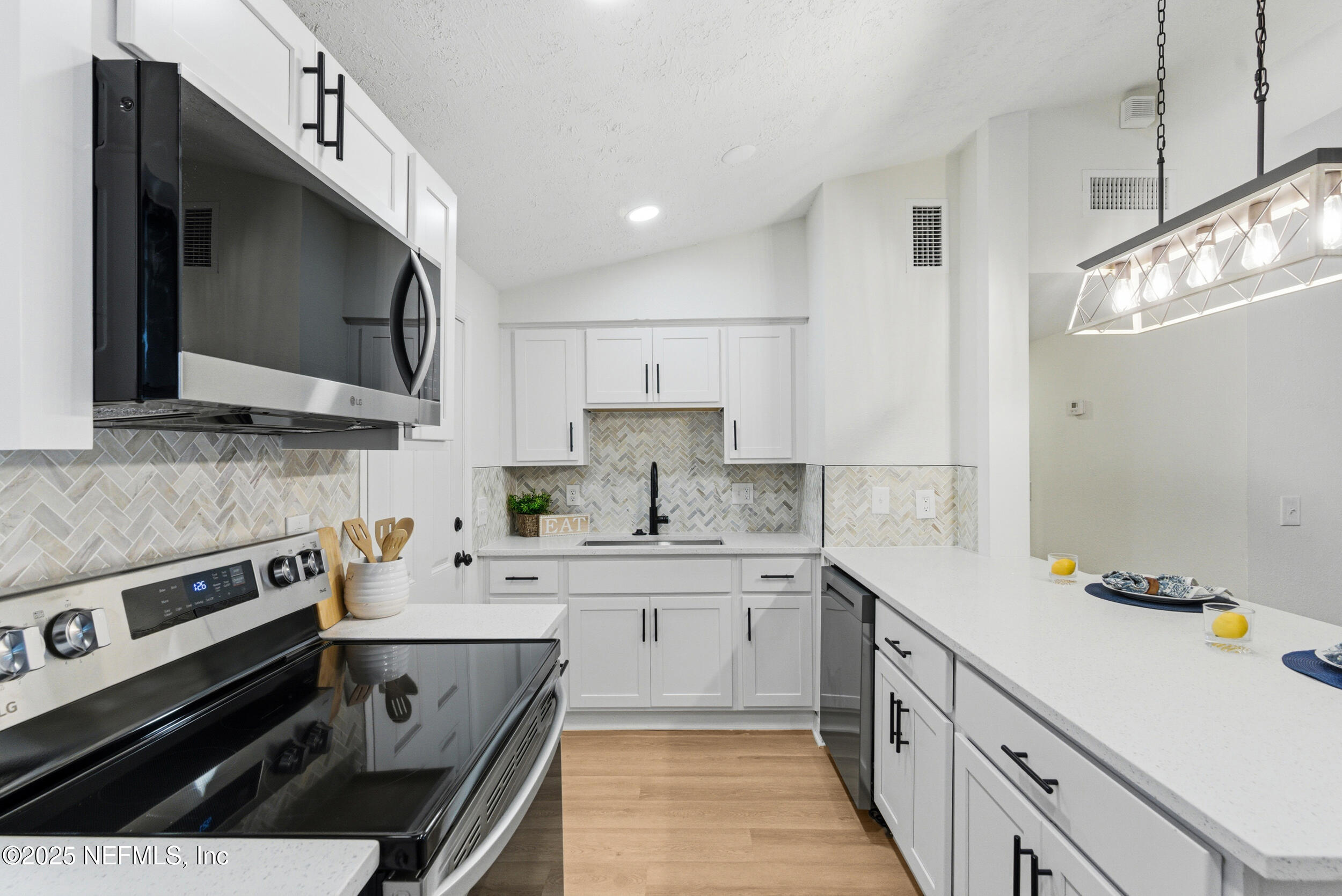 12033 GENTIAN Court