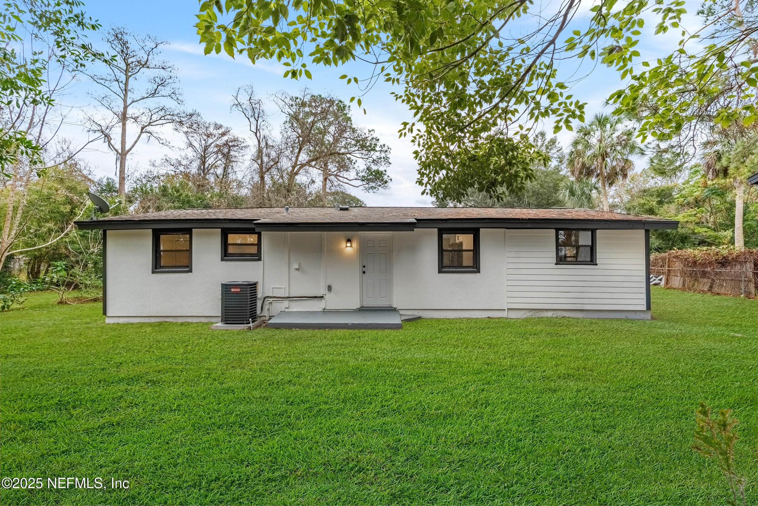 12033 GENTIAN Court