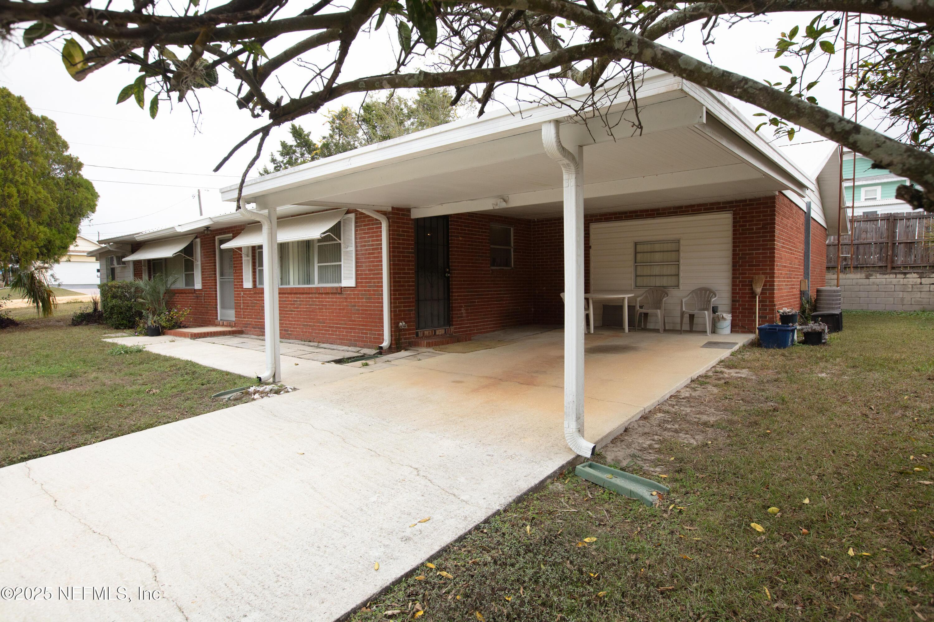 6276 MAGNOLIA Street