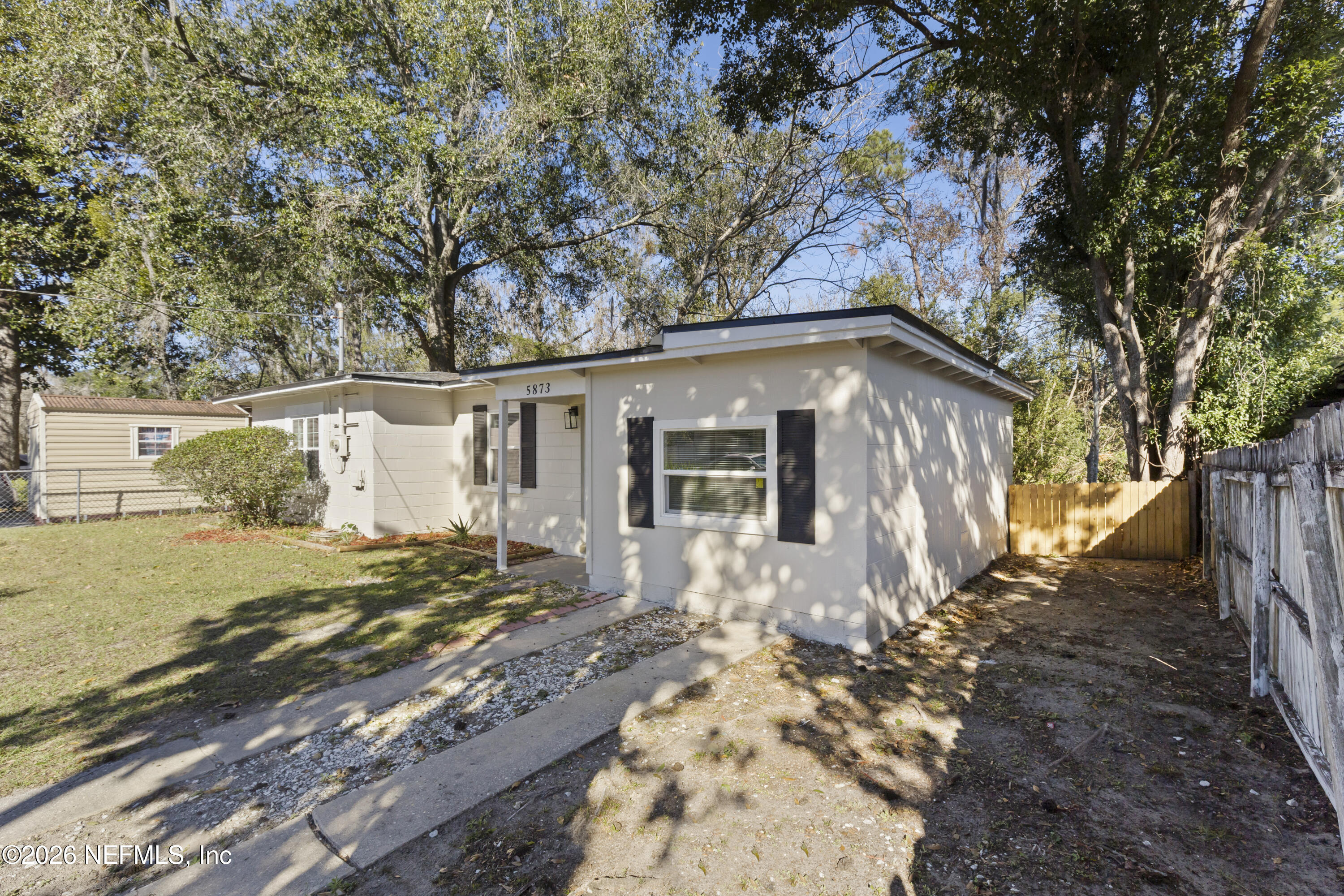 5873 OAKLANE Drive