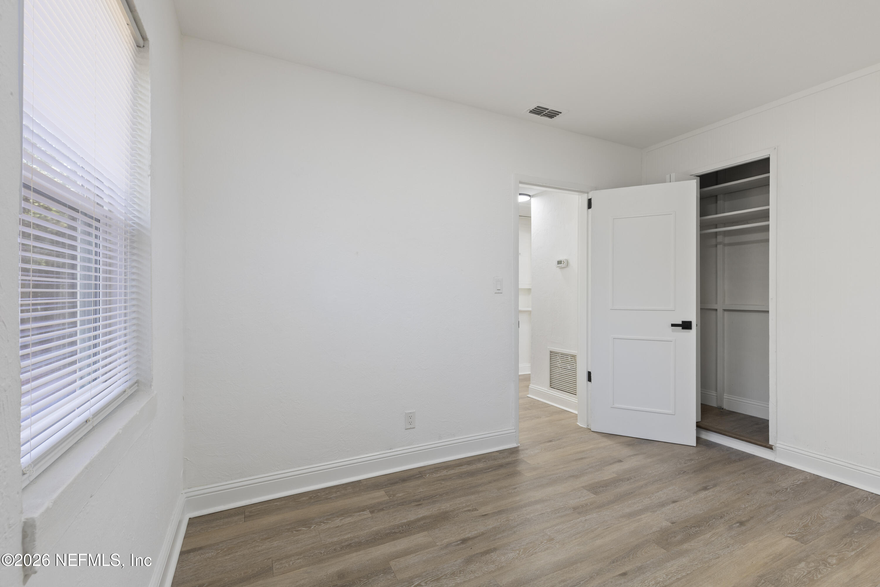 5873 OAKLANE Drive