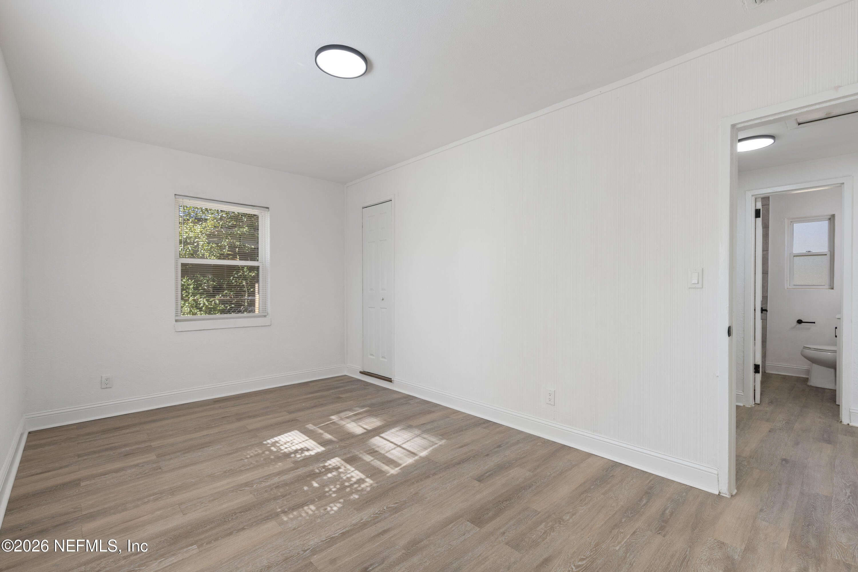 5873 OAKLANE Drive