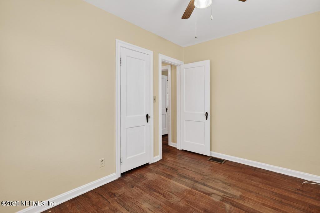 2862 SEVILLE Court