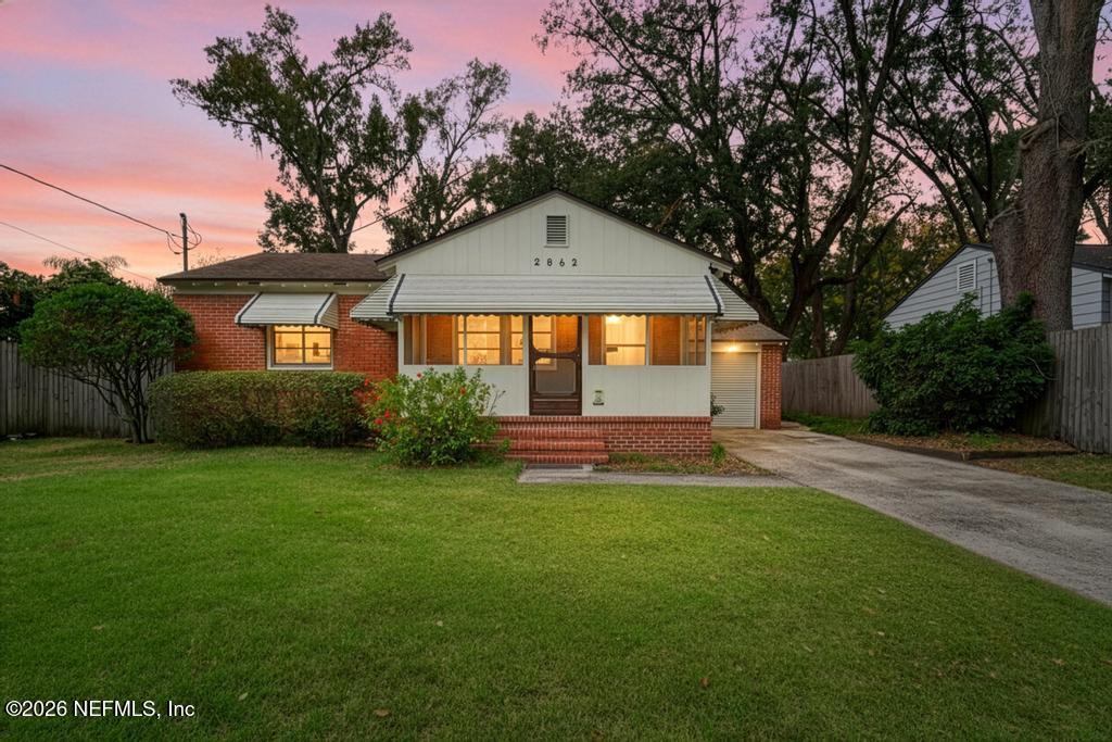 2862 SEVILLE Court