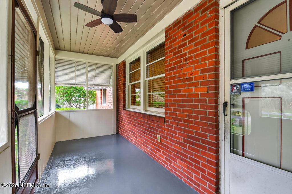 2862 SEVILLE Court