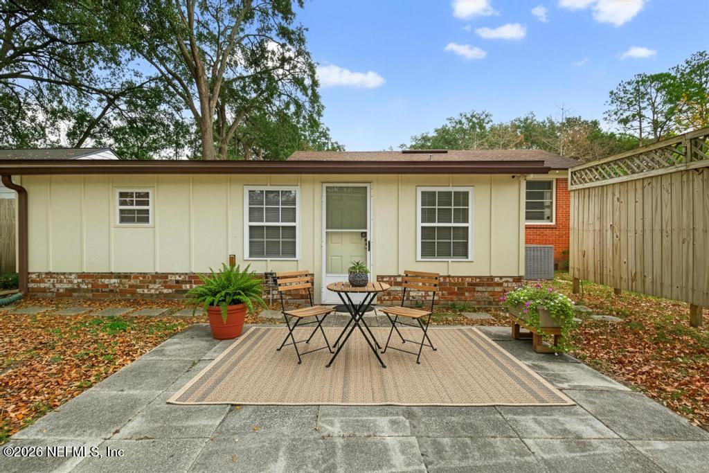 2862 SEVILLE Court