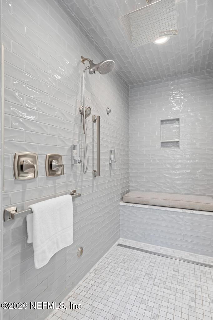 400 HALLOWES Cove, St. Johns
