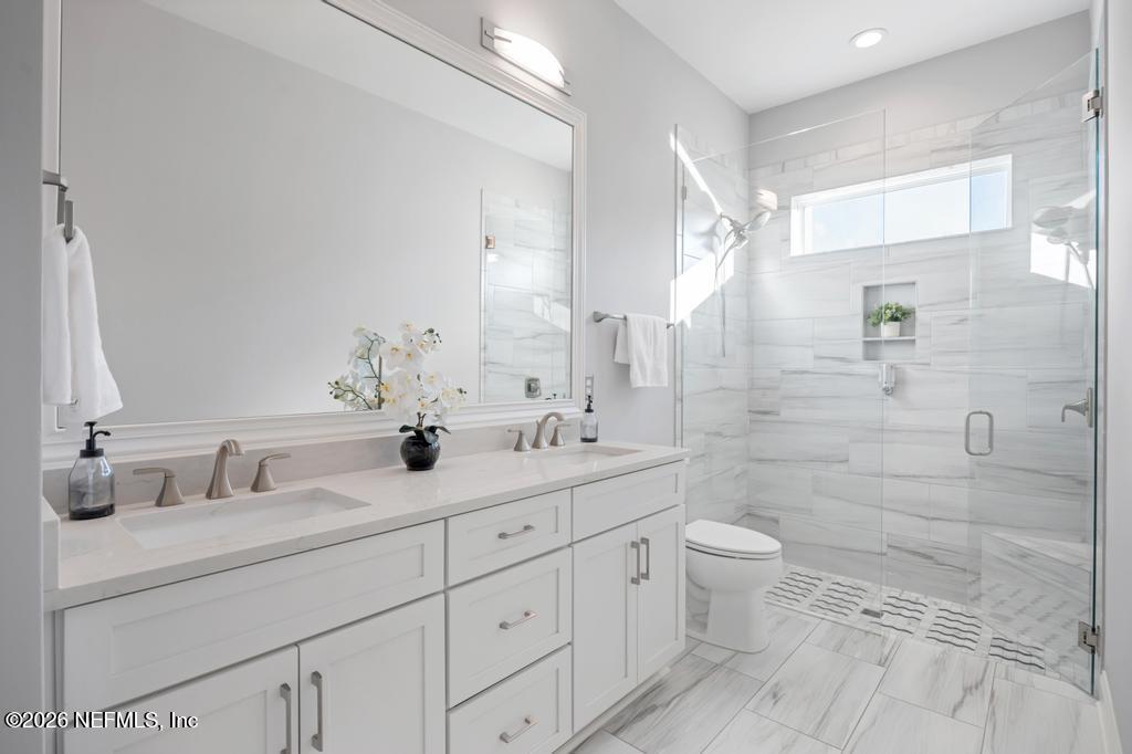 400 HALLOWES Cove, St. Johns