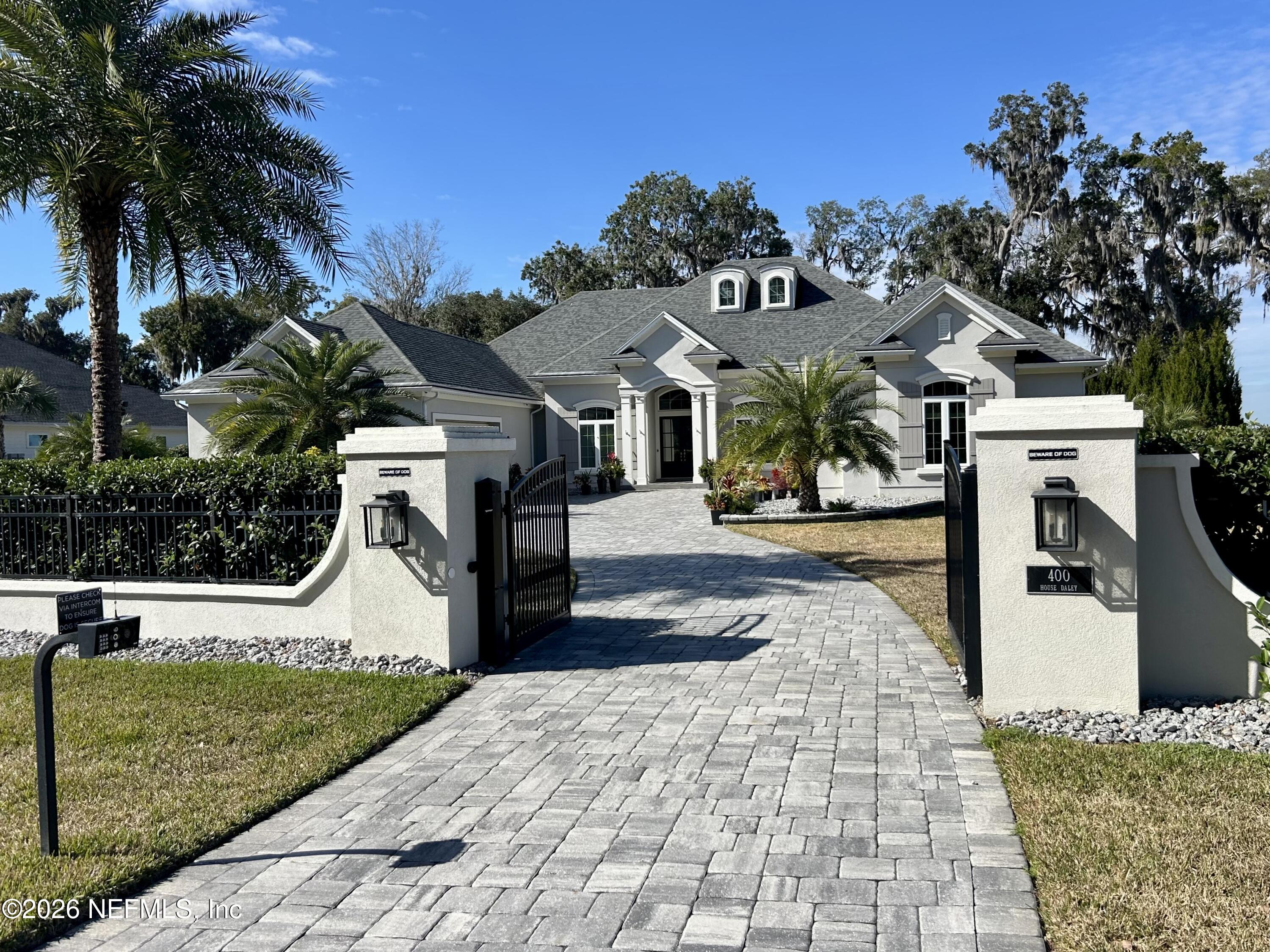 400 HALLOWES Cove, St. Johns