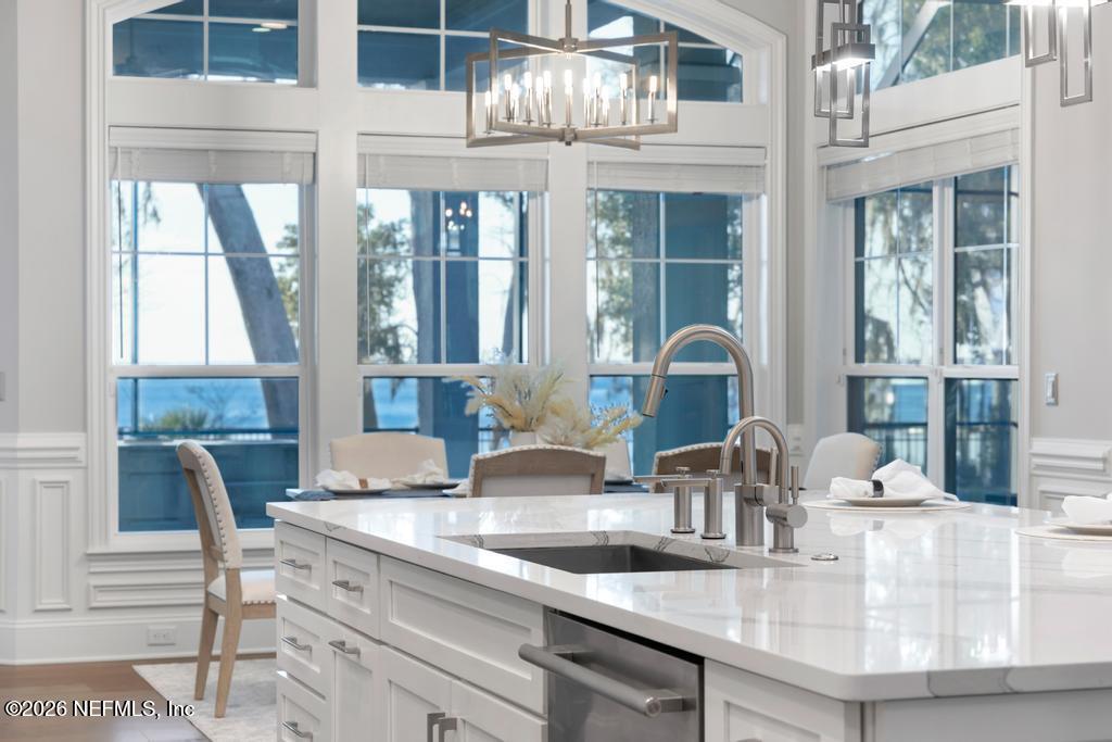 400 HALLOWES Cove, St. Johns