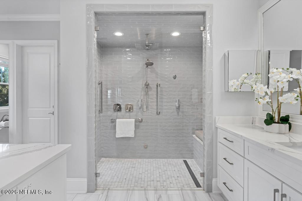 400 HALLOWES Cove, St. Johns