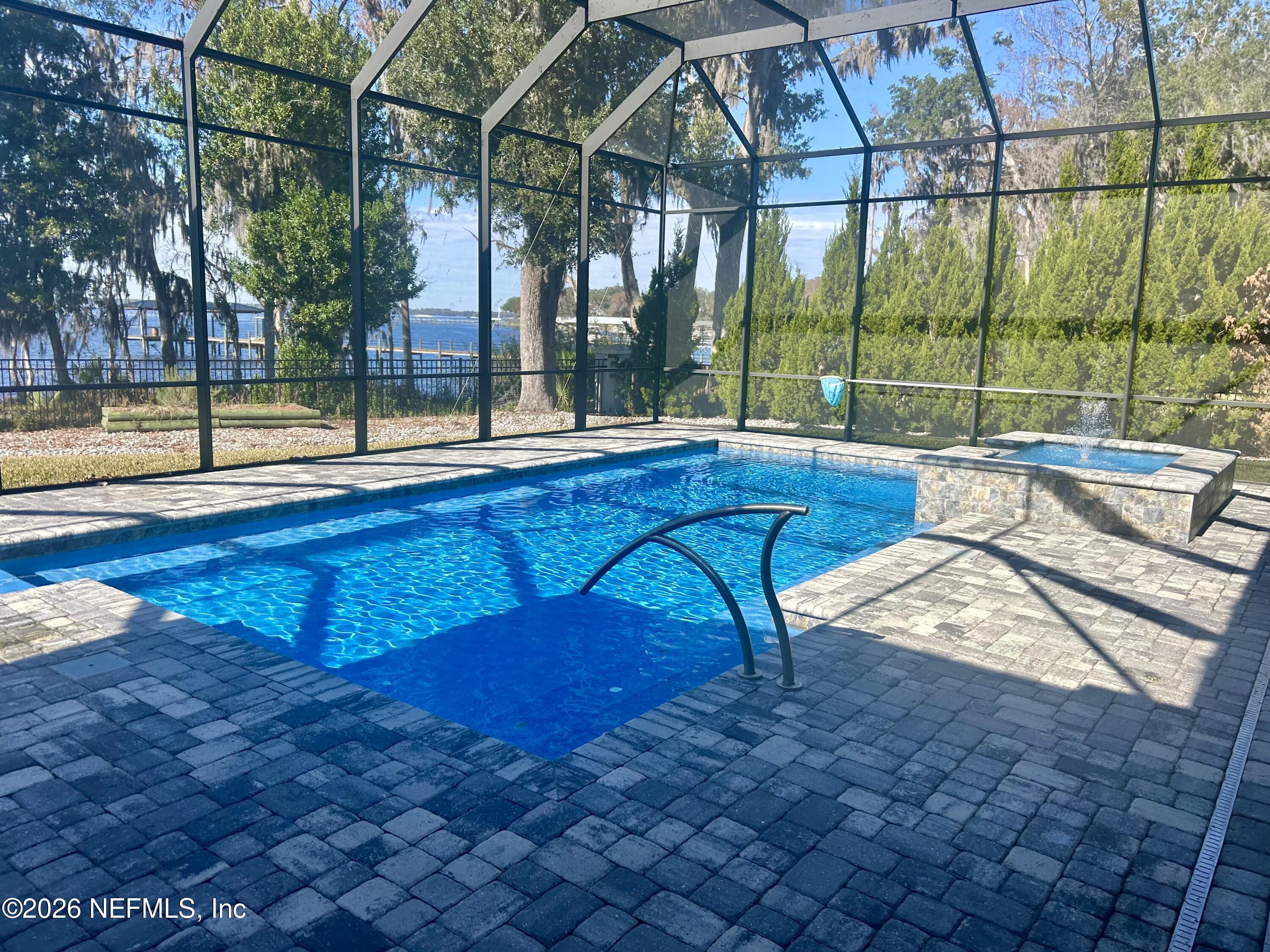 400 HALLOWES Cove, St. Johns