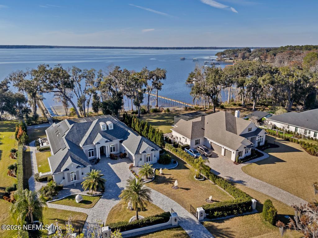 400 HALLOWES Cove, St. Johns