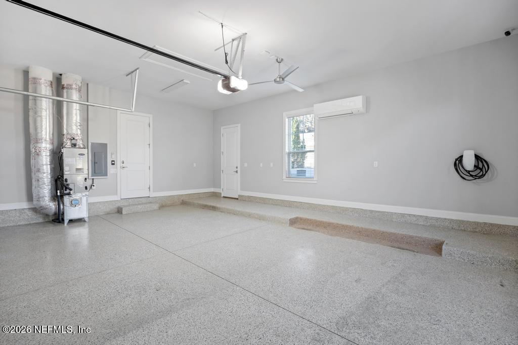 400 HALLOWES Cove, St. Johns