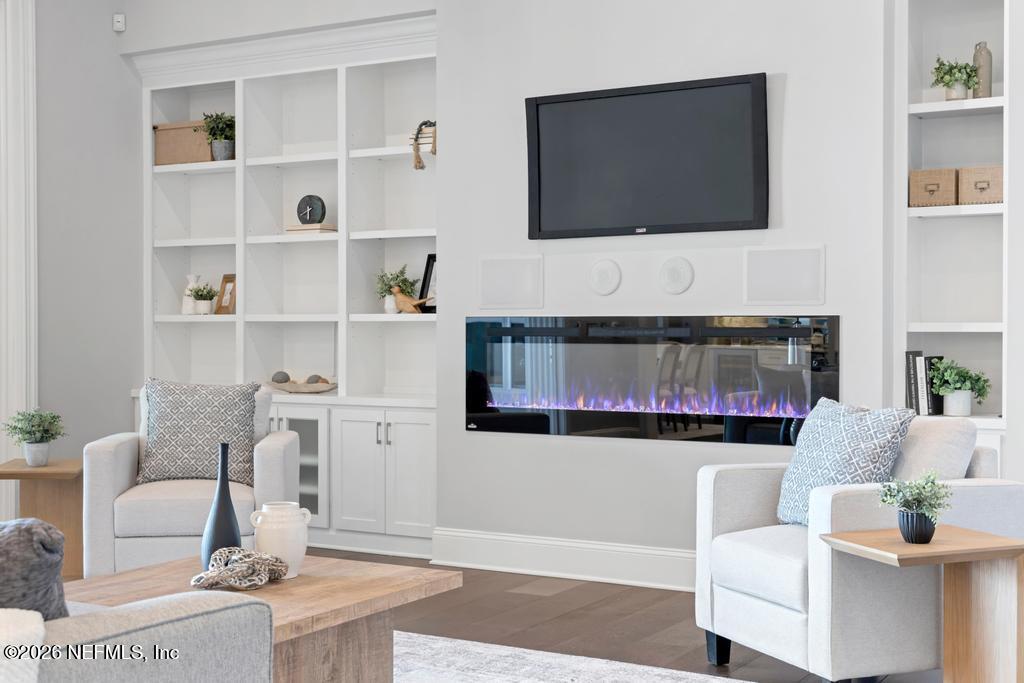 400 HALLOWES Cove, St. Johns