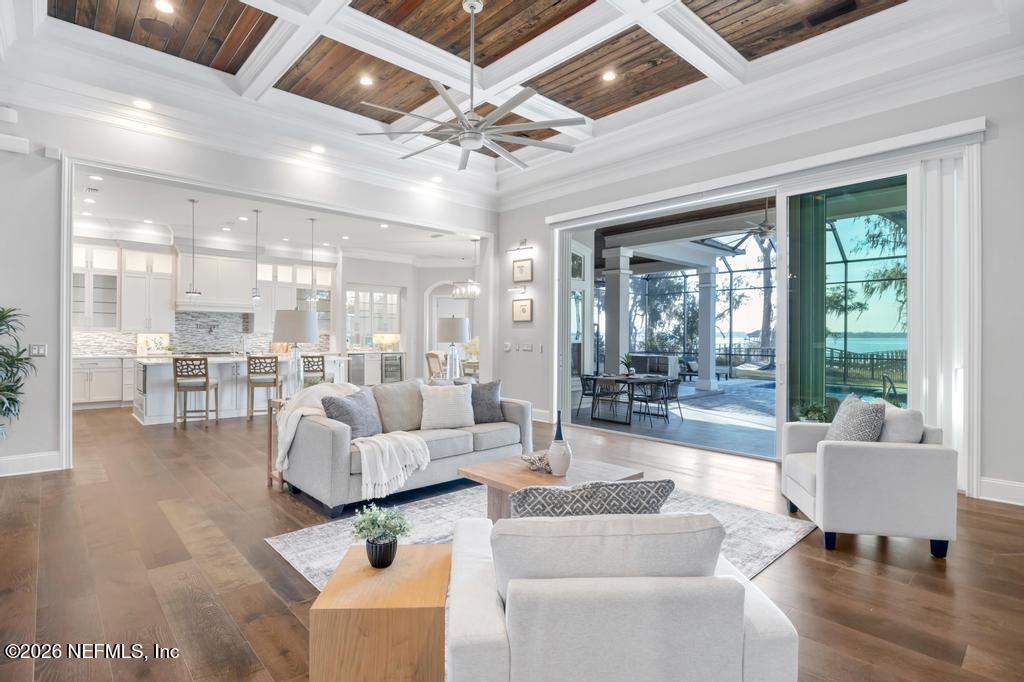 400 HALLOWES Cove, St. Johns