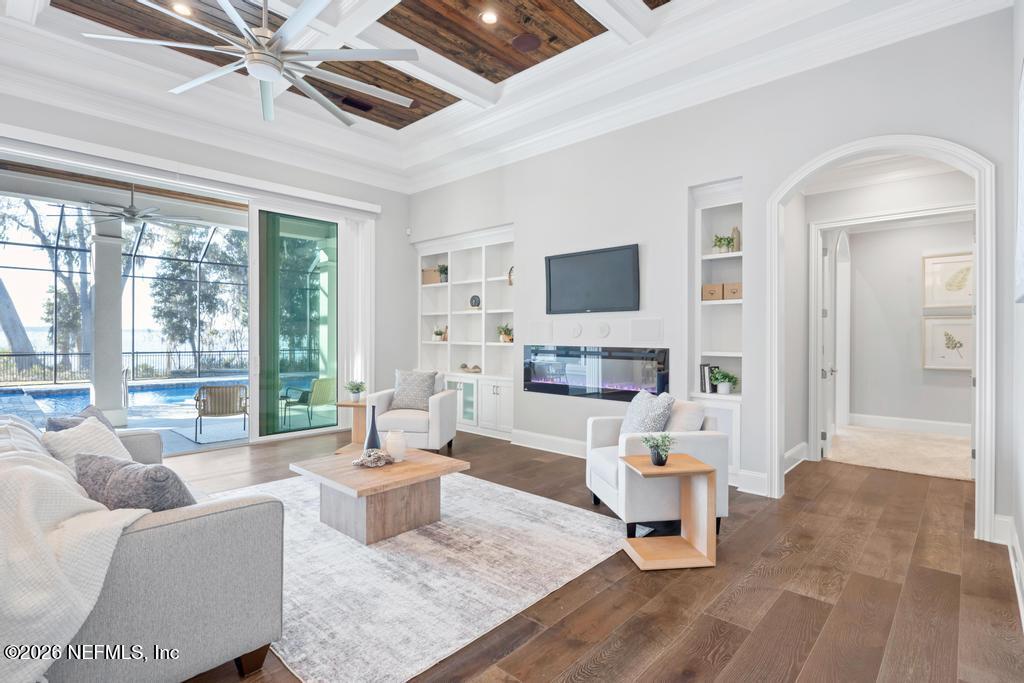 400 HALLOWES Cove, St. Johns