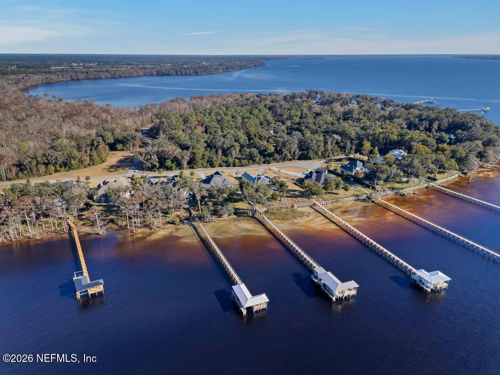 400 HALLOWES Cove, St. Johns