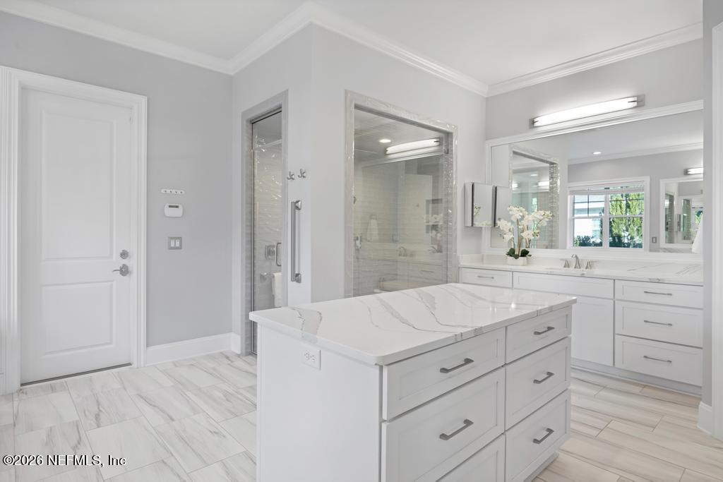 400 HALLOWES Cove, St. Johns