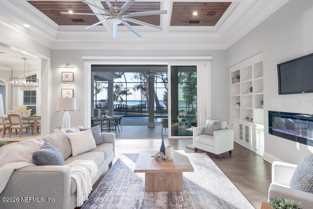 400 HALLOWES Cove, St. Johns