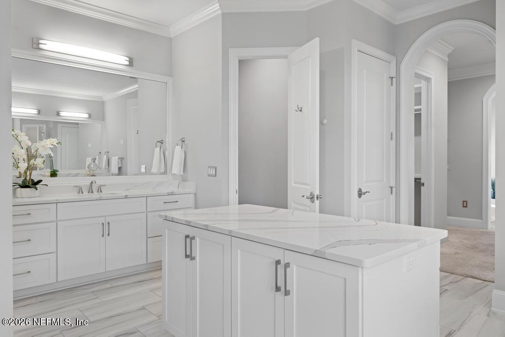 400 HALLOWES Cove, St. Johns