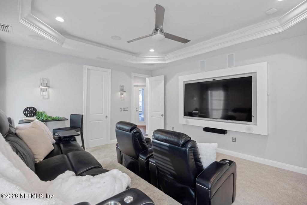 400 HALLOWES Cove, St. Johns