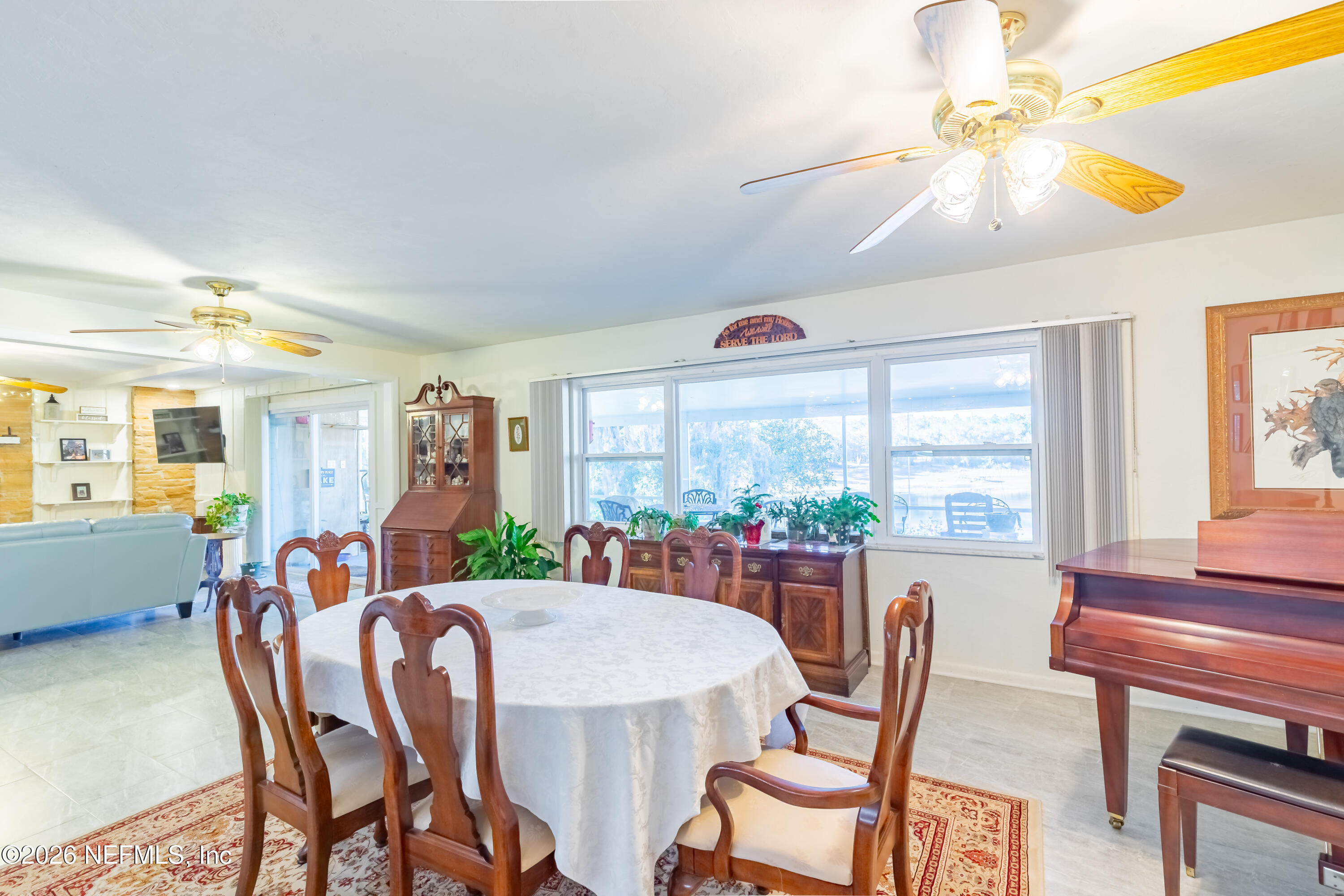 6433 LOCH LOMMOND Drive