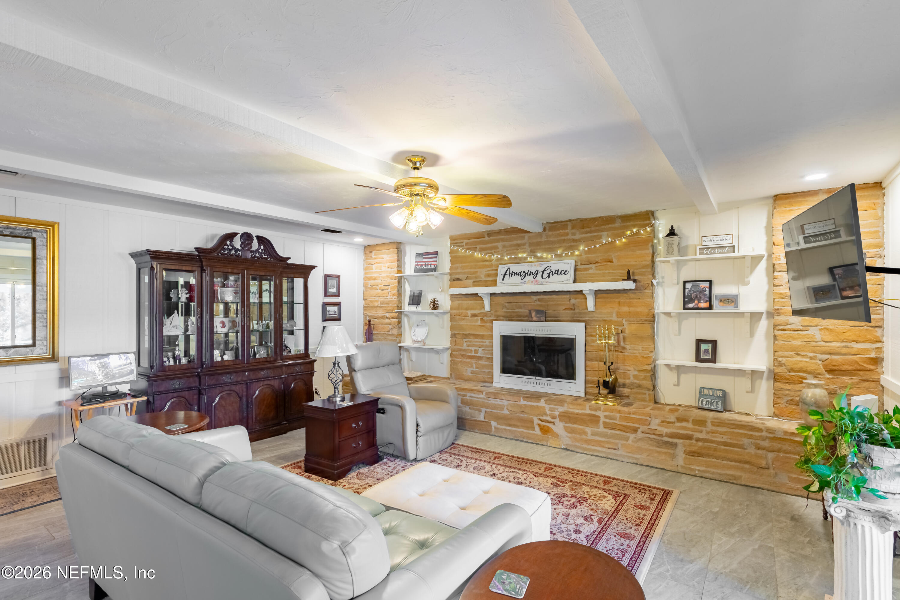 6433 LOCH LOMMOND Drive