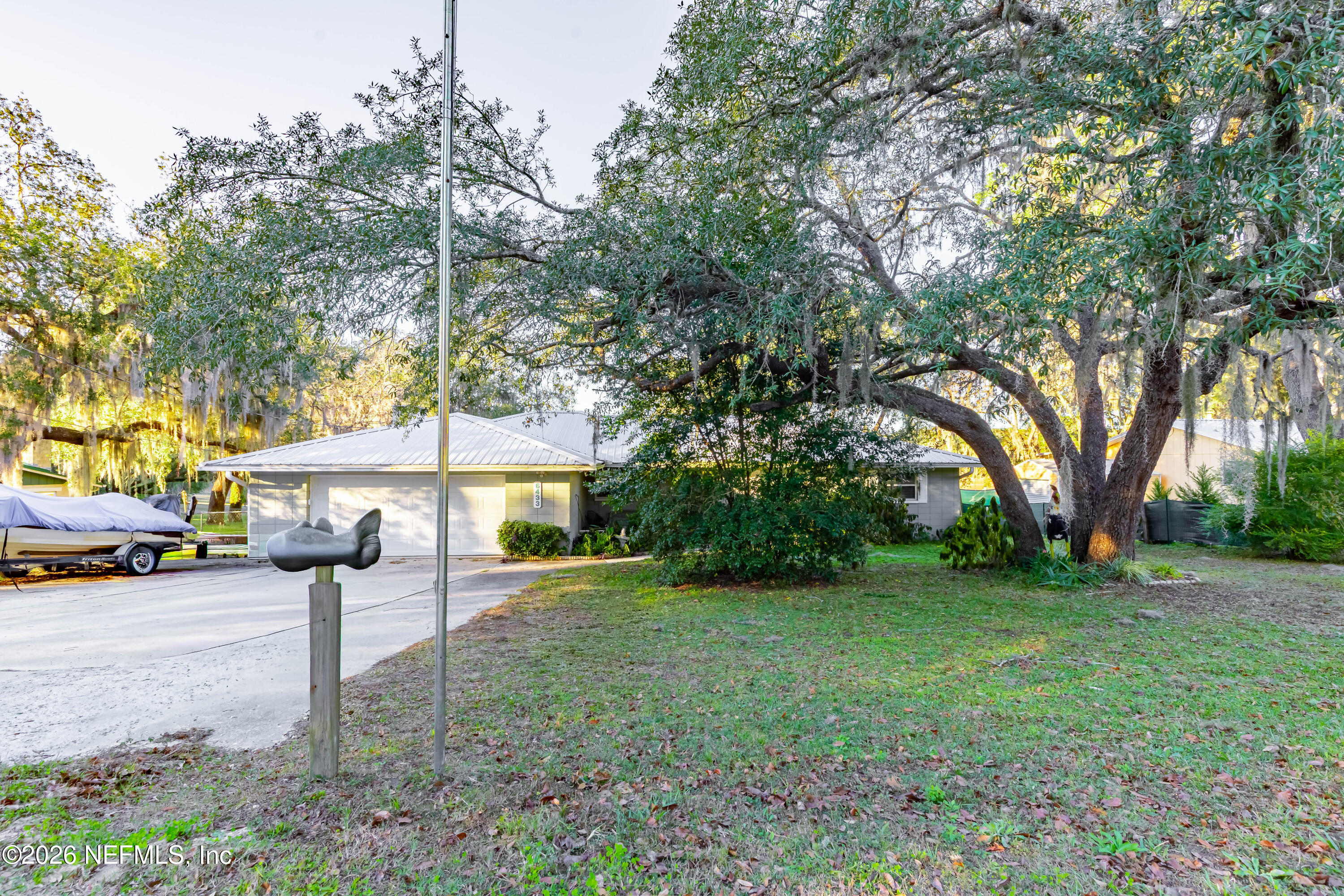 6433 LOCH LOMMOND Drive