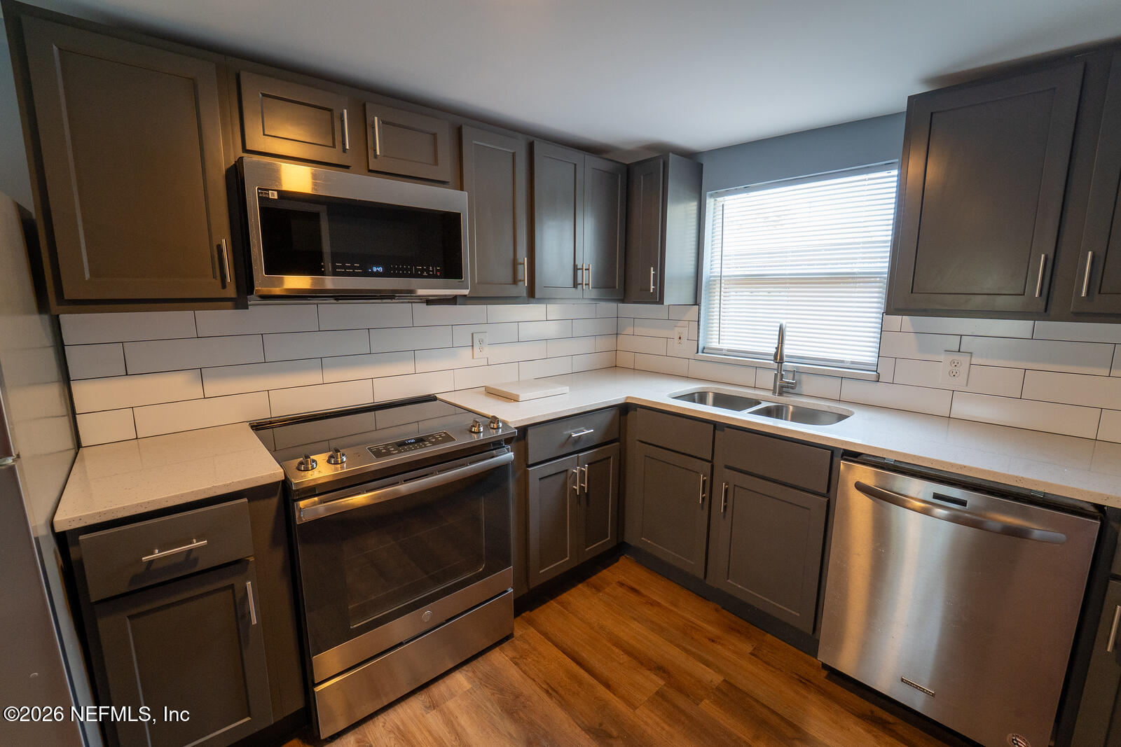 1627 W 22ND Street