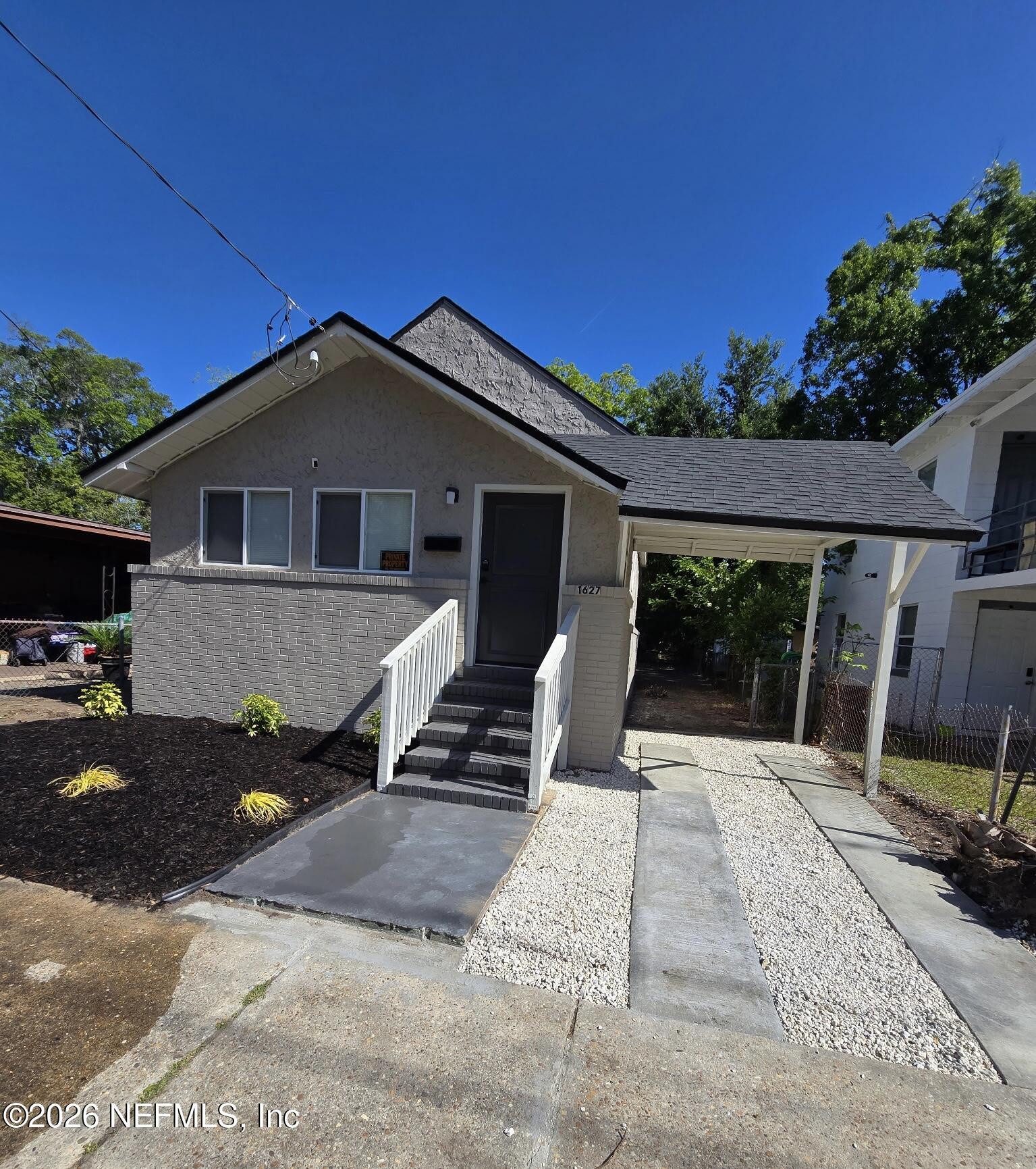 1627 W 22ND Street
