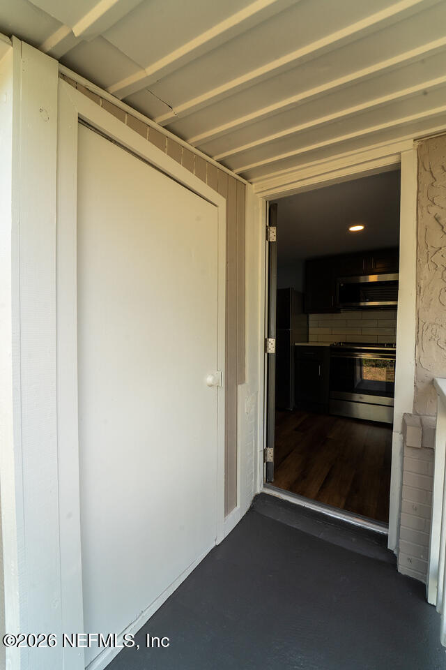 1627 W 22ND Street