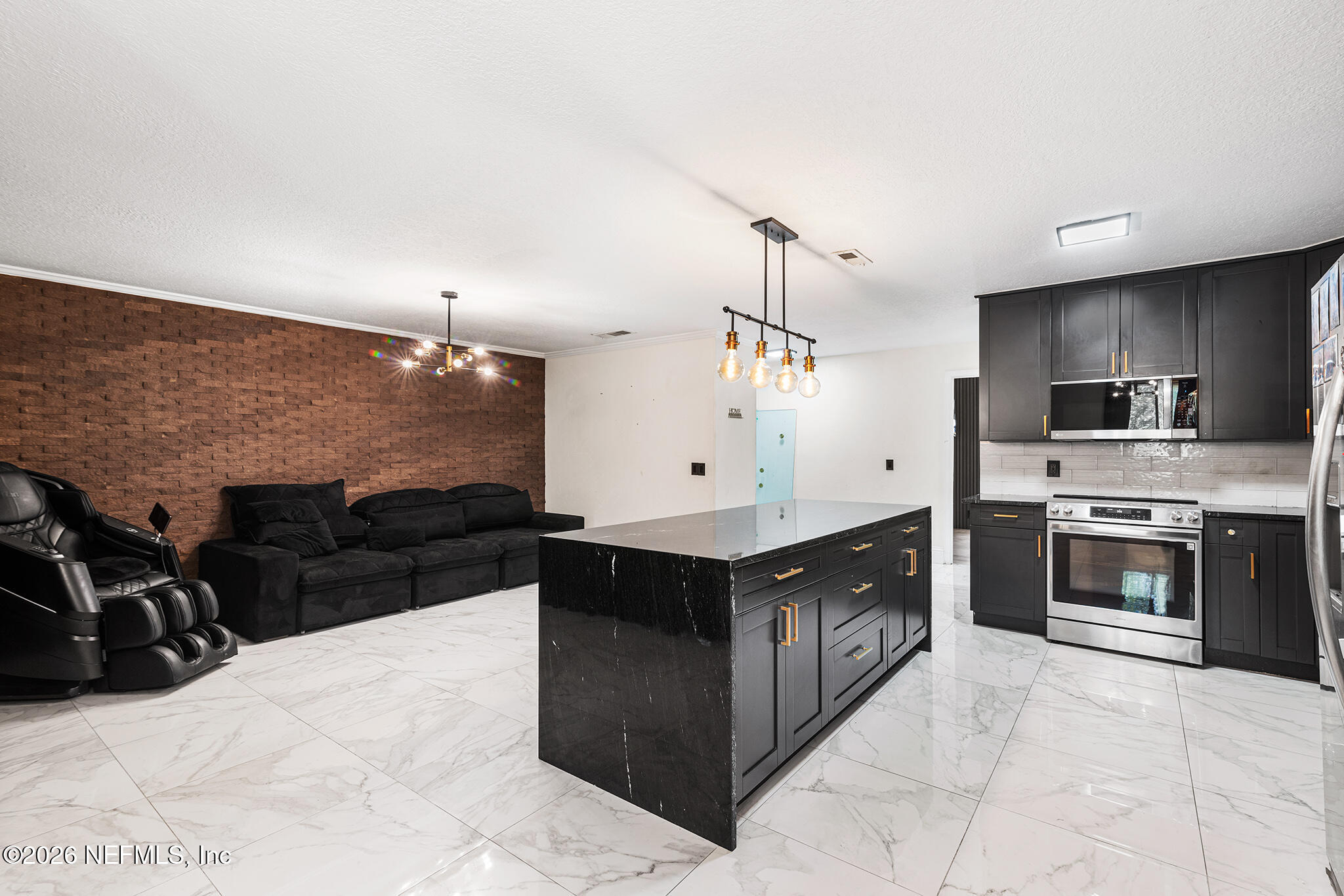 8880 OLD KINGS Road S 120