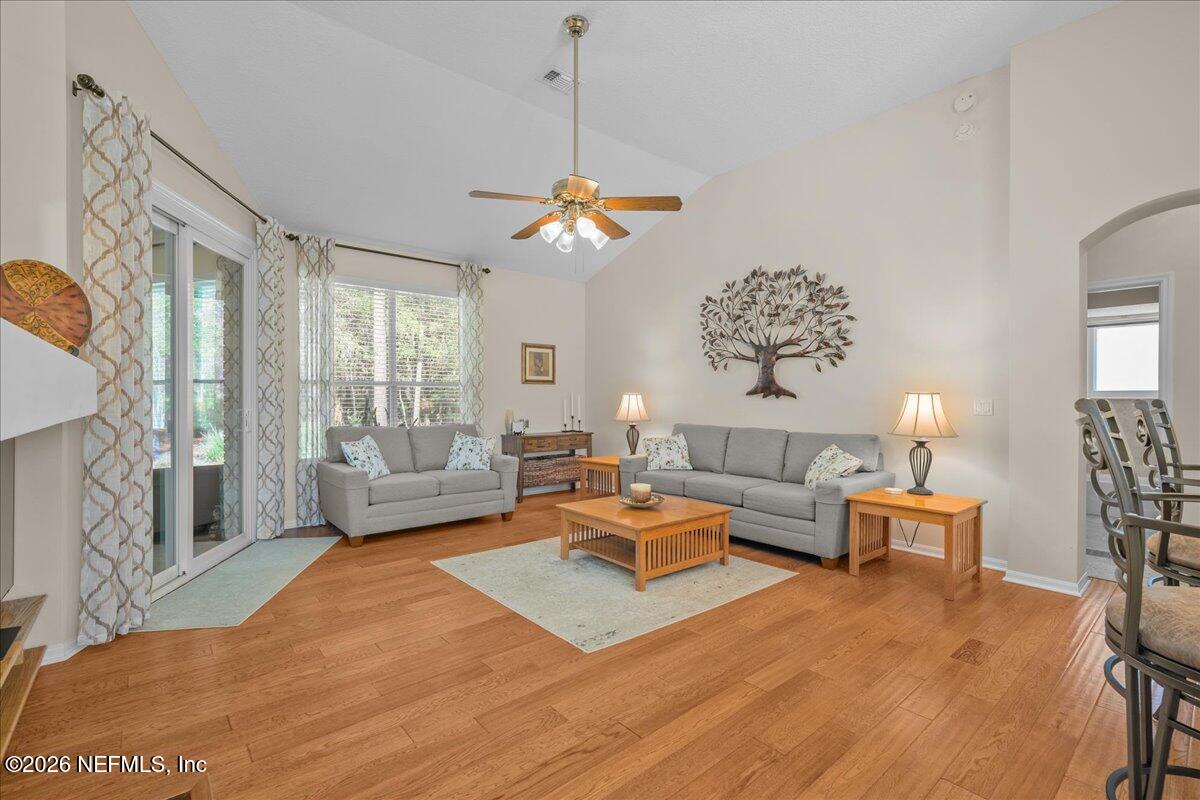 832 BUCKEYE Lane W, St. Johns