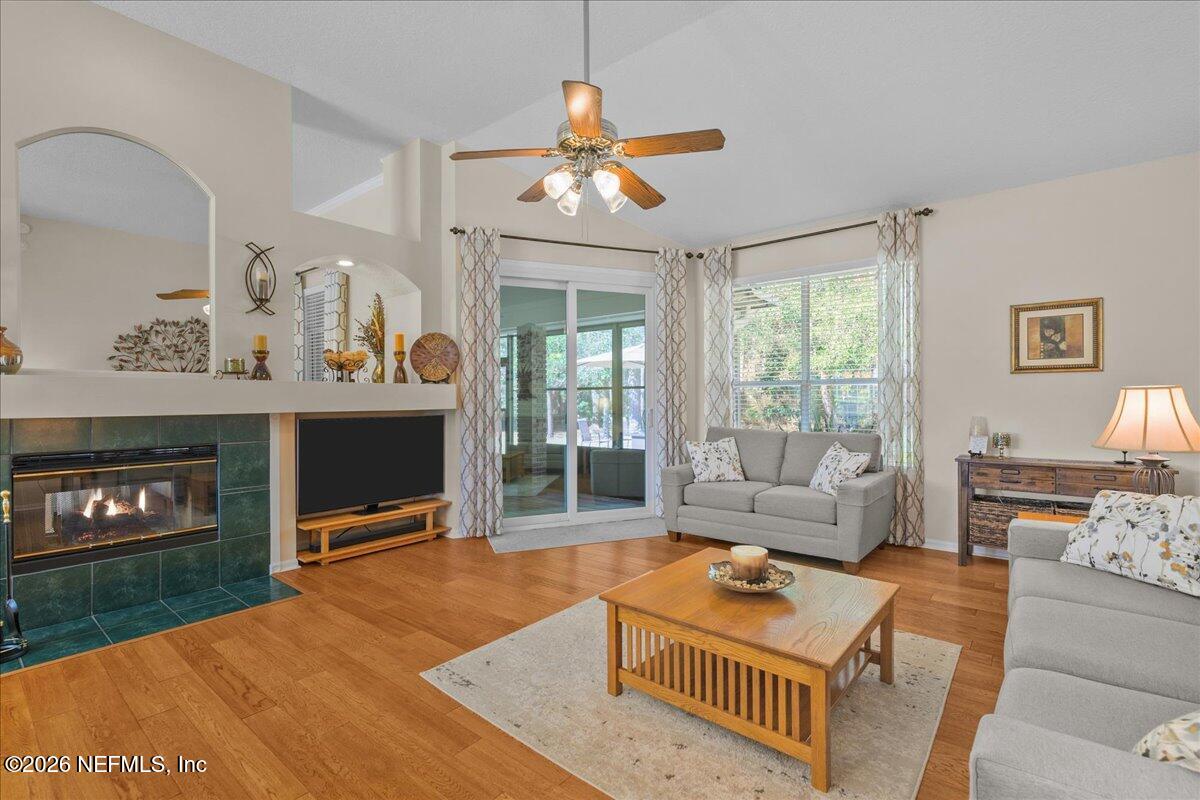 832 BUCKEYE Lane W, St. Johns