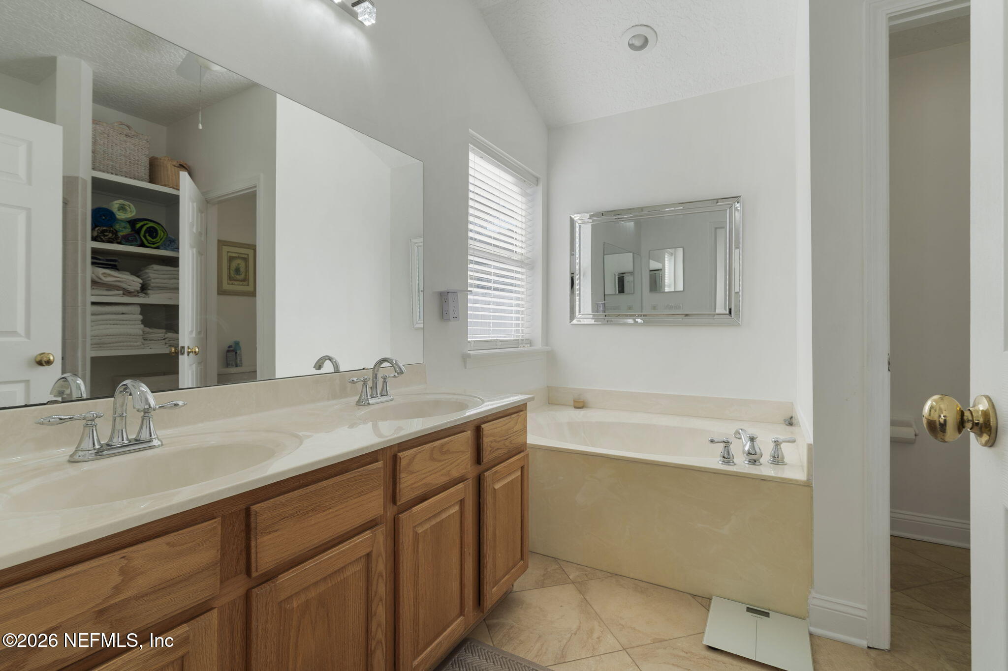 1239 BEDROCK Drive