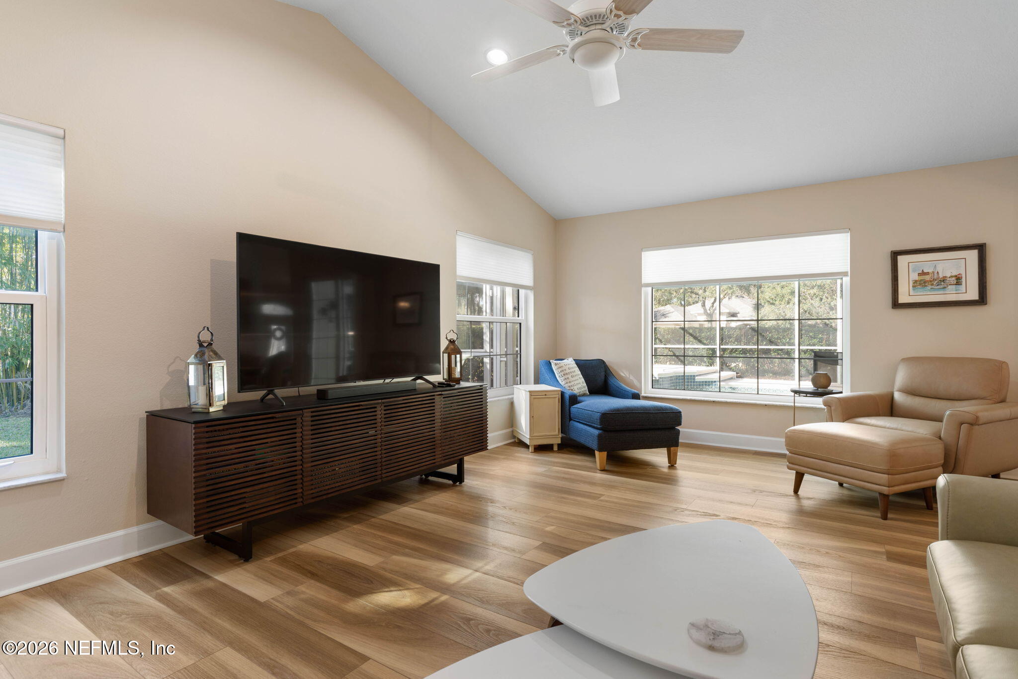 2 OSCELOT Court