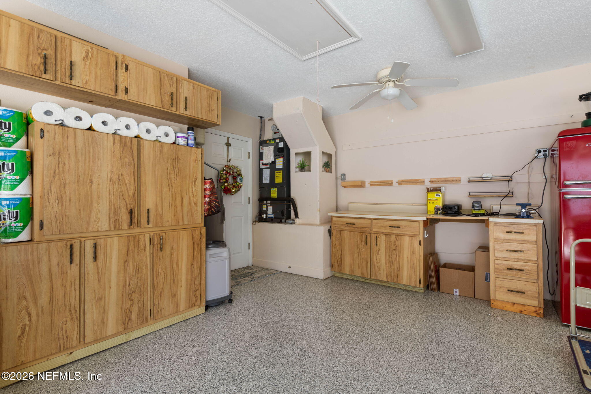 2 OSCELOT Court