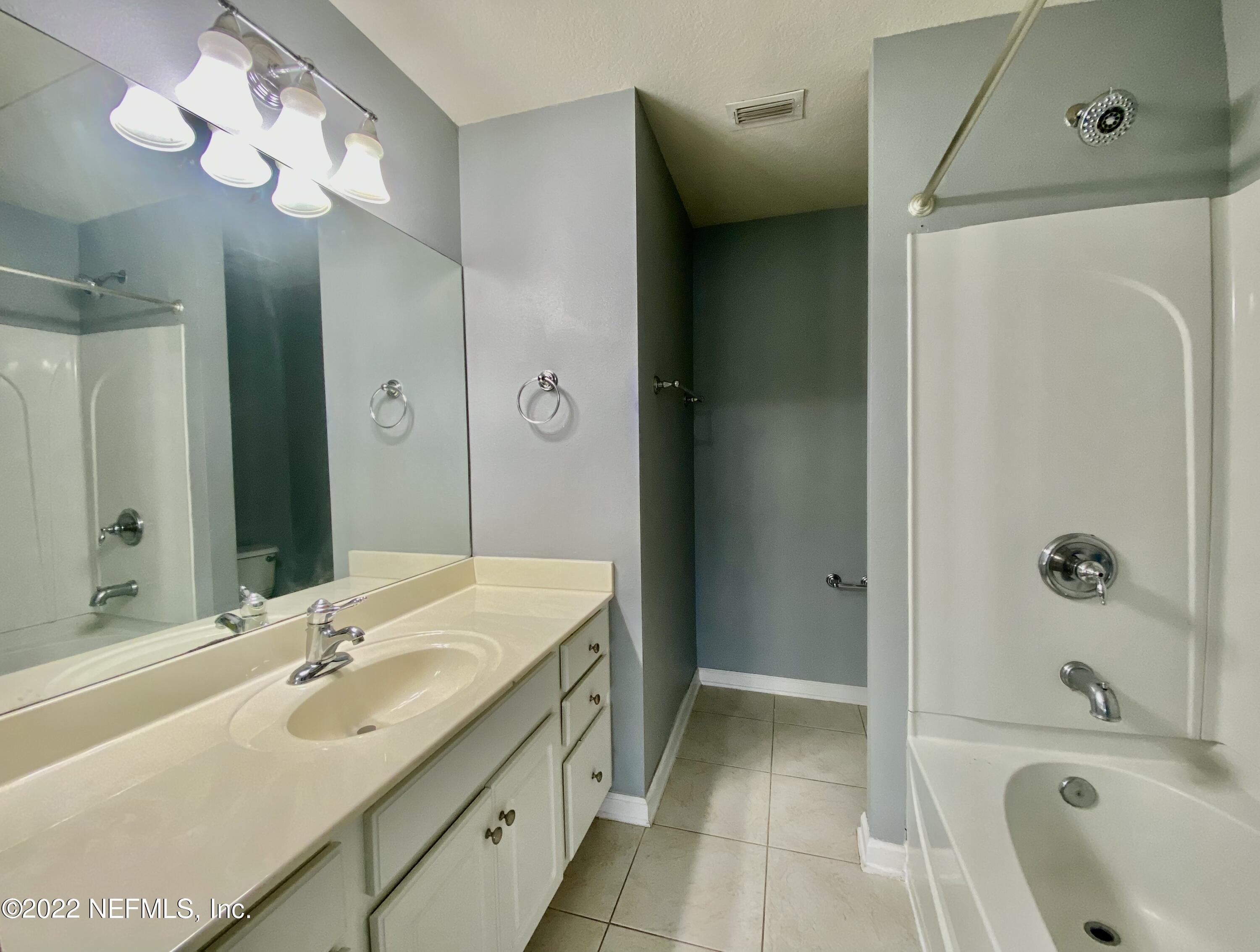 8101 SUMMER PALM Court