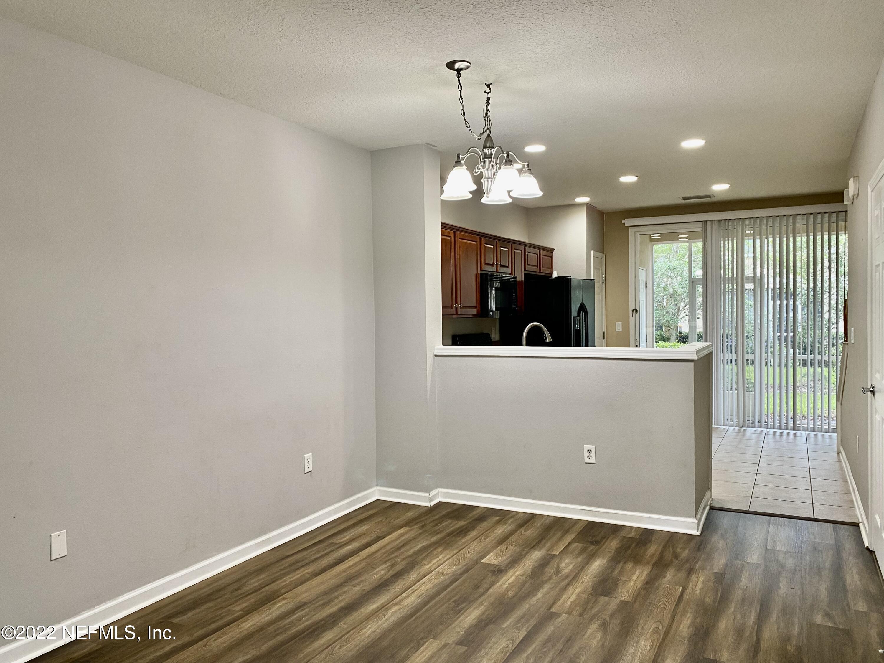 8101 SUMMER PALM Court