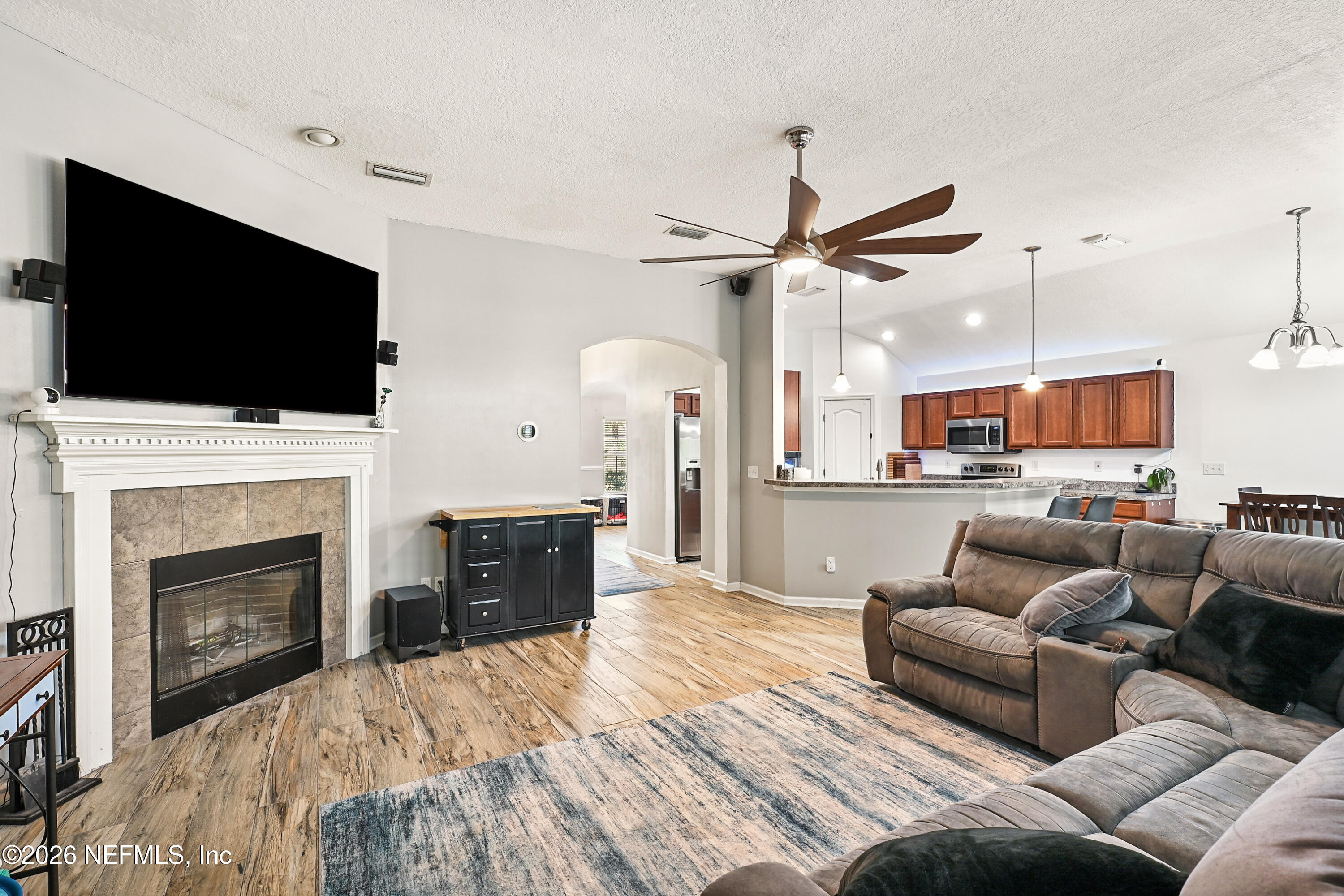 494 APPLE CREEK DRIVE Drive