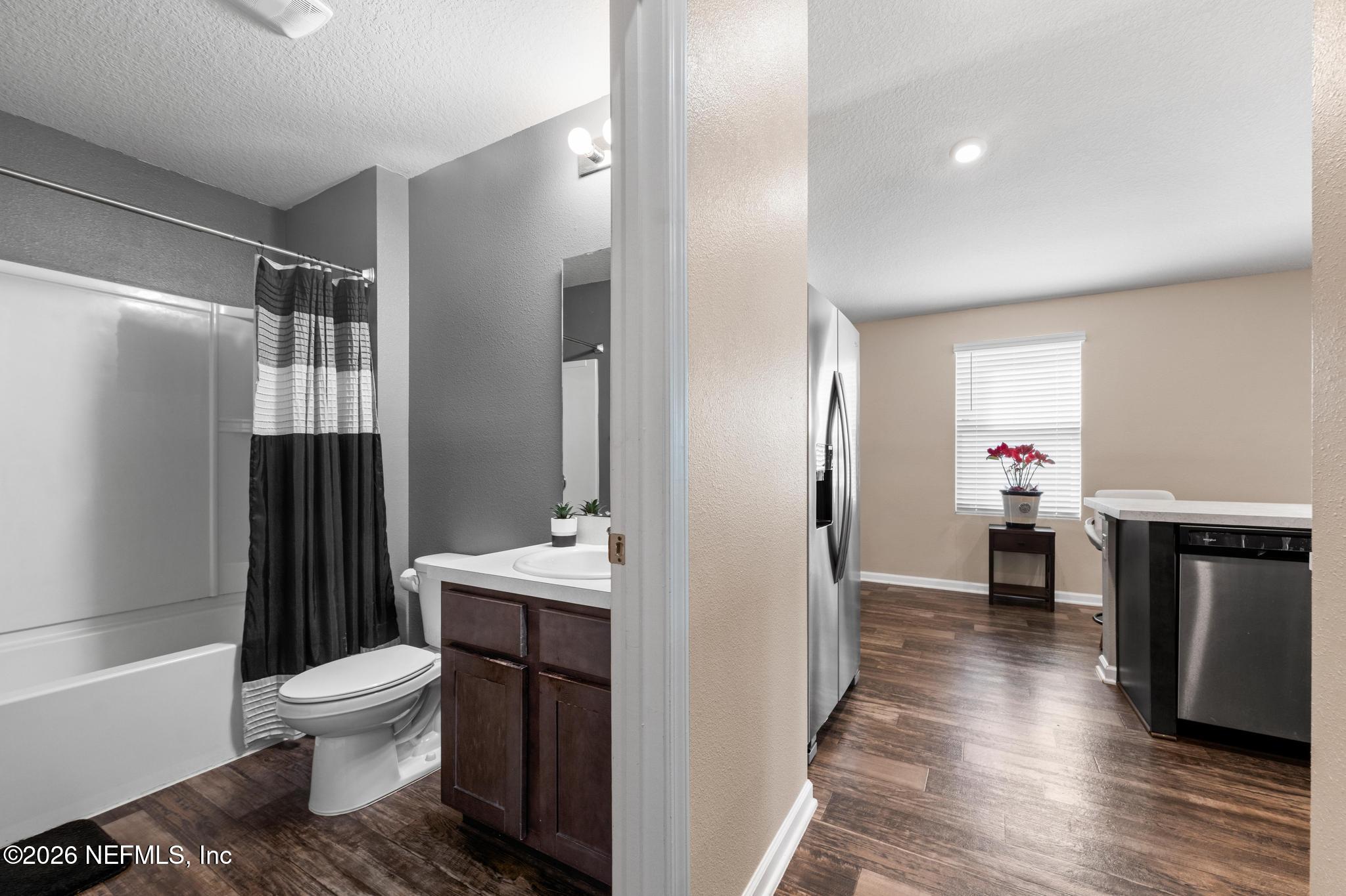 6188 BUCKING BRONCO Drive