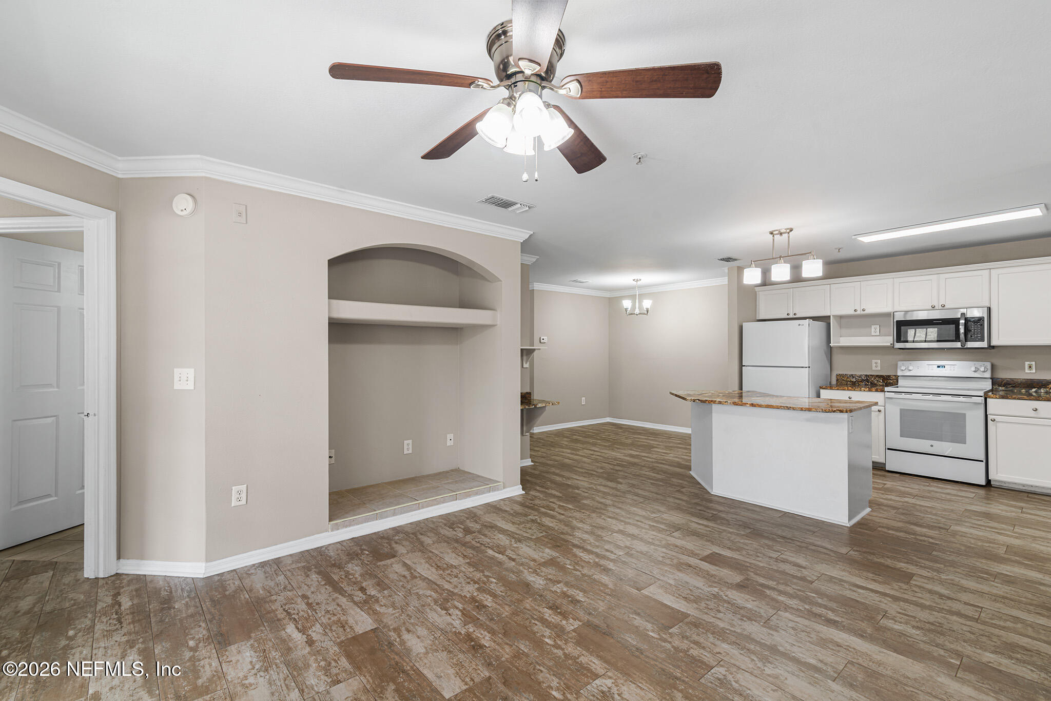 3591 KERNAN Boulevard S 715
