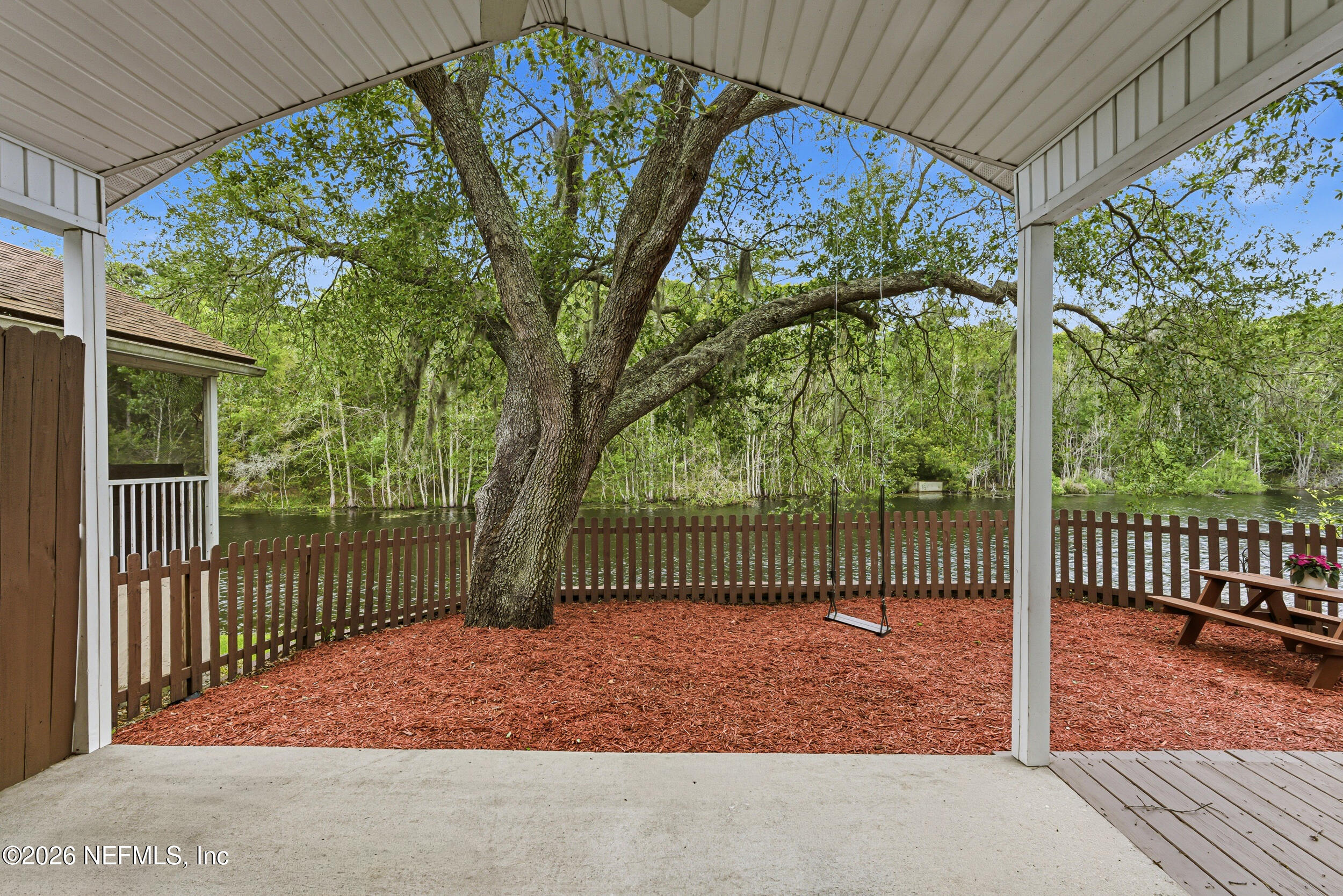 1132 CREEKS RIDGE Road