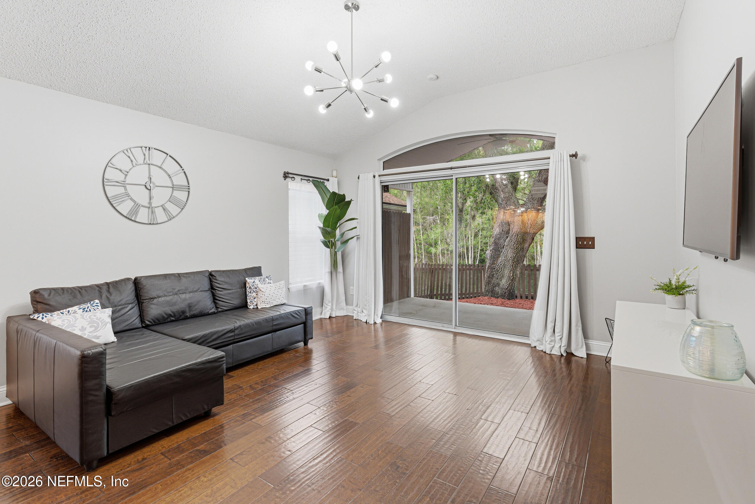 1132 CREEKS RIDGE Road