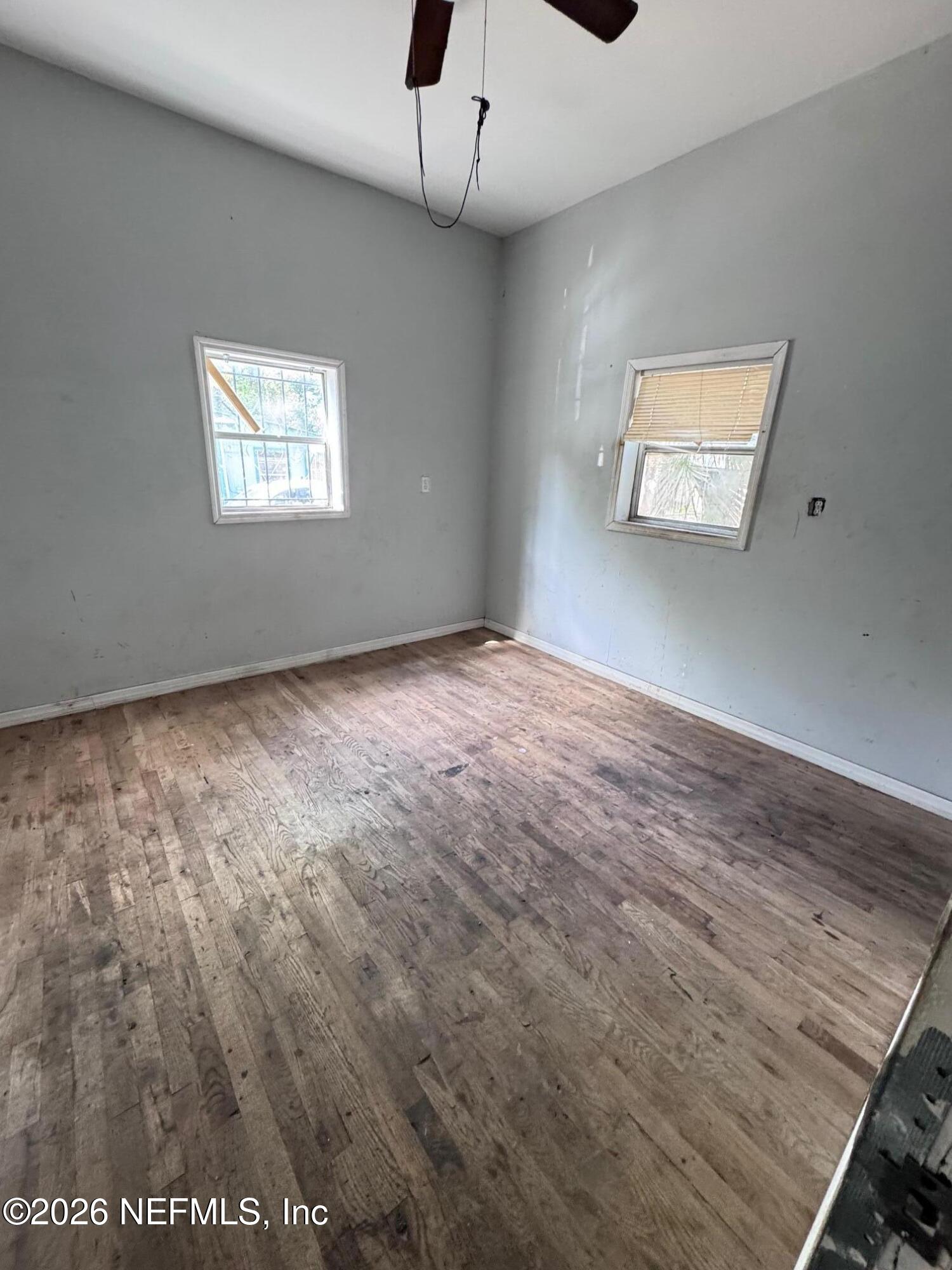 306 WOODLAWN Avenue