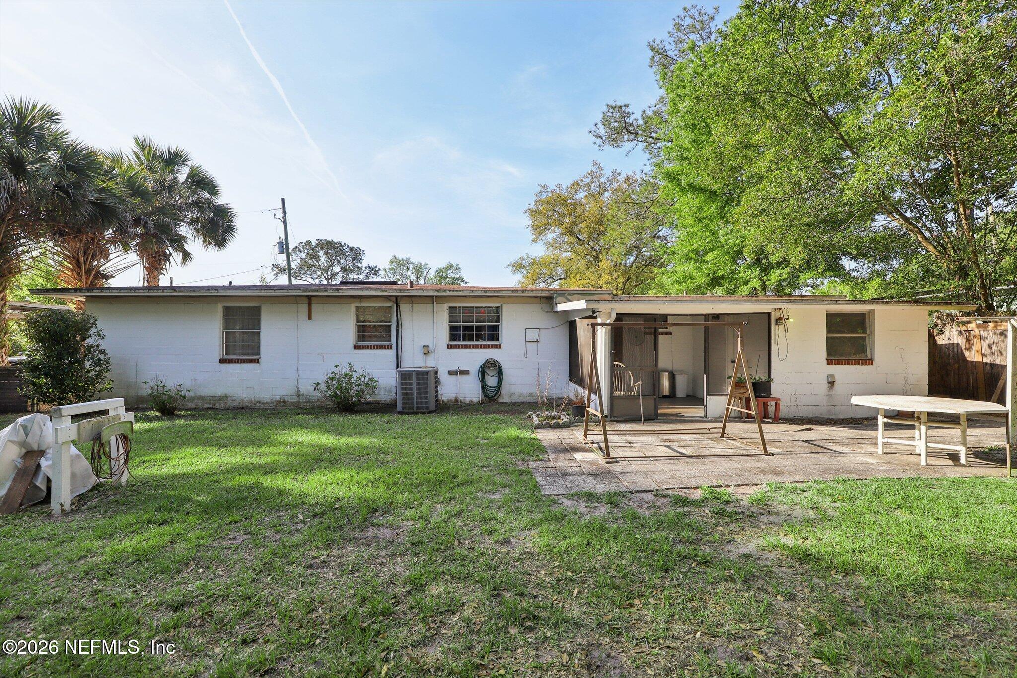 6611 ROMILLY Drive