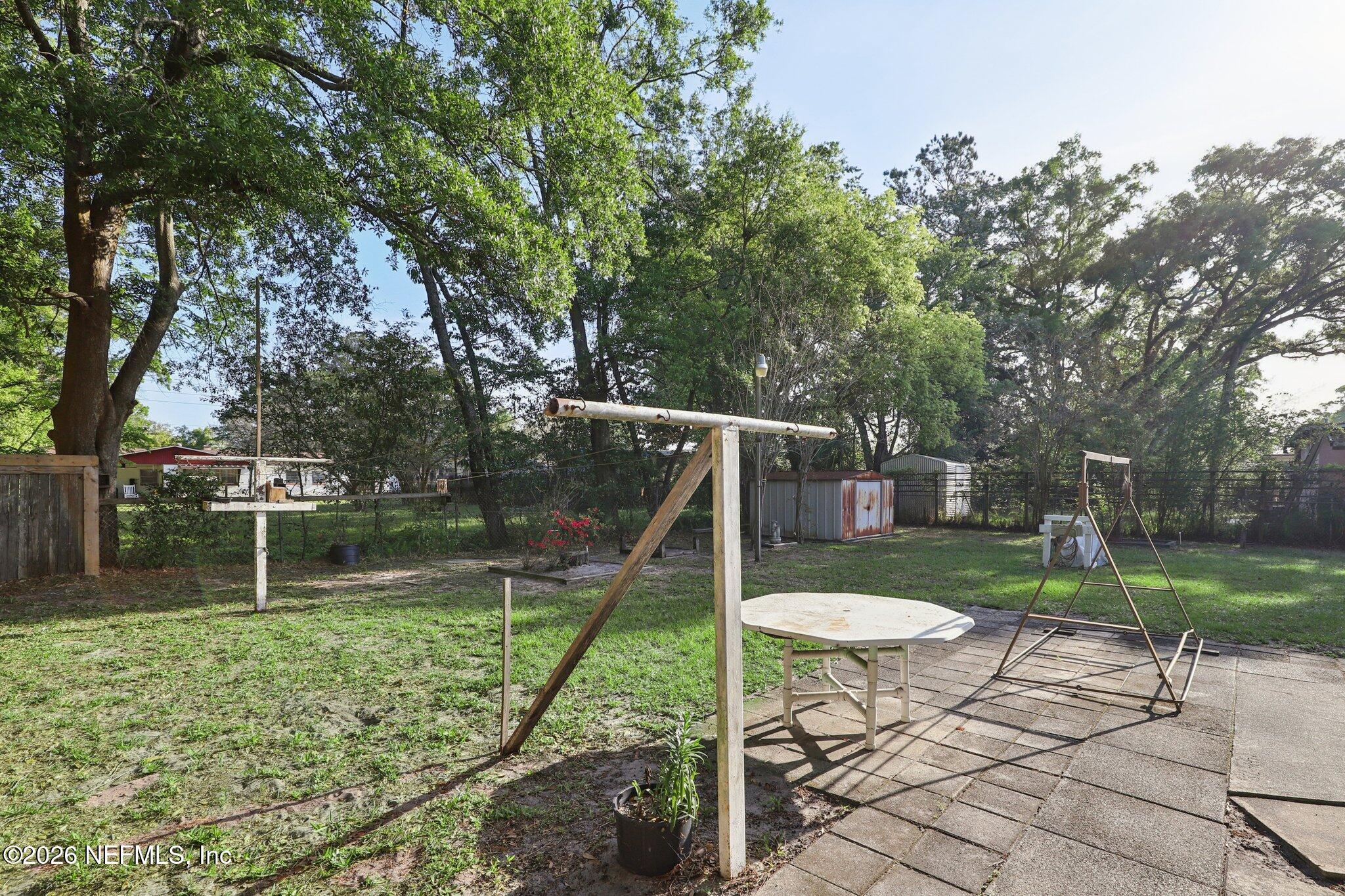 6611 ROMILLY Drive